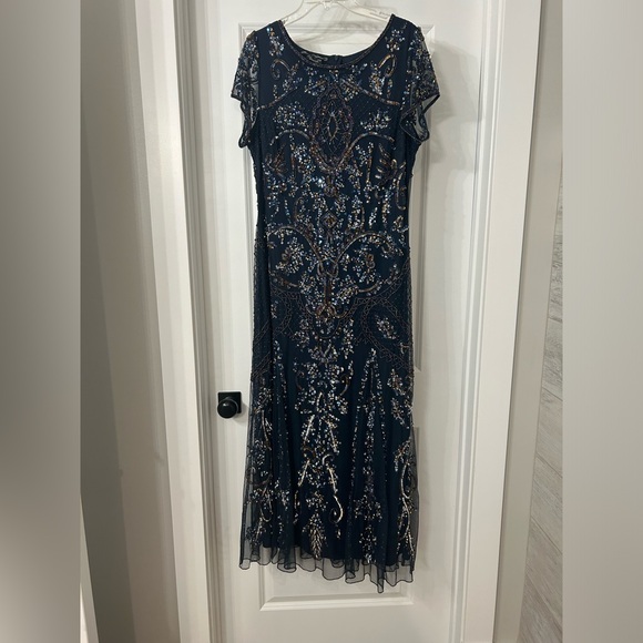 Mother of the Bride Dress - Picture 5 of 6